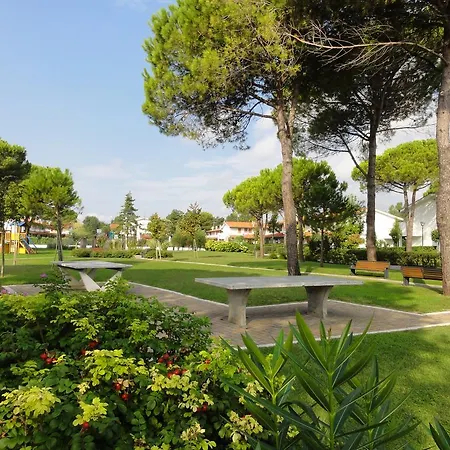 Дом отдыха Villaggio Danubio Бибионе